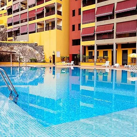 Peaceful One Bedroom Apartment *