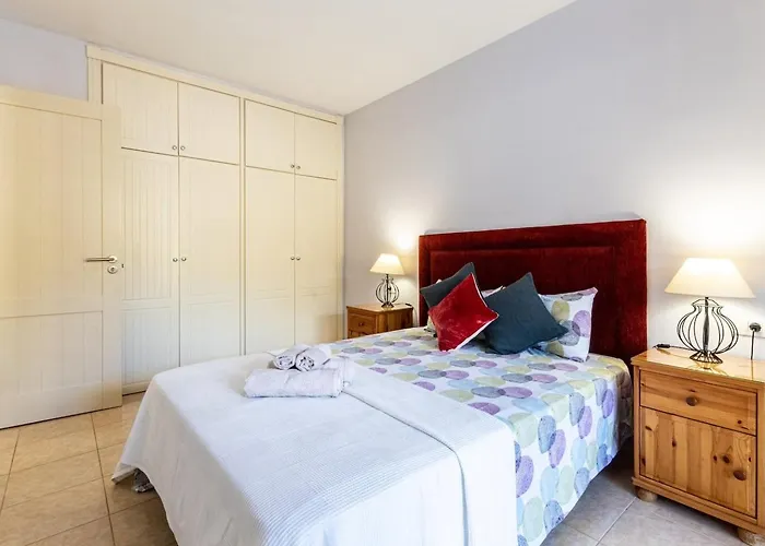 Peaceful One Bedroom Appartement *