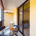 Апартаменты Peaceful One Bedroom