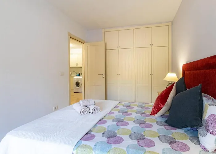 Peaceful One Bedroom *