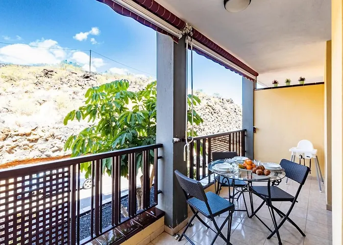 Peaceful One Bedroom Apartment *