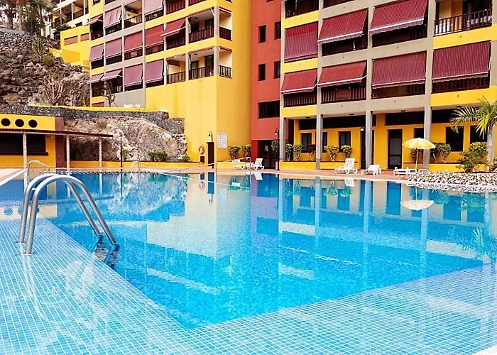 Peaceful One Bedroom Apartment *