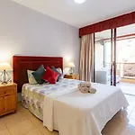 Apartment Peaceful One Bedroom *
